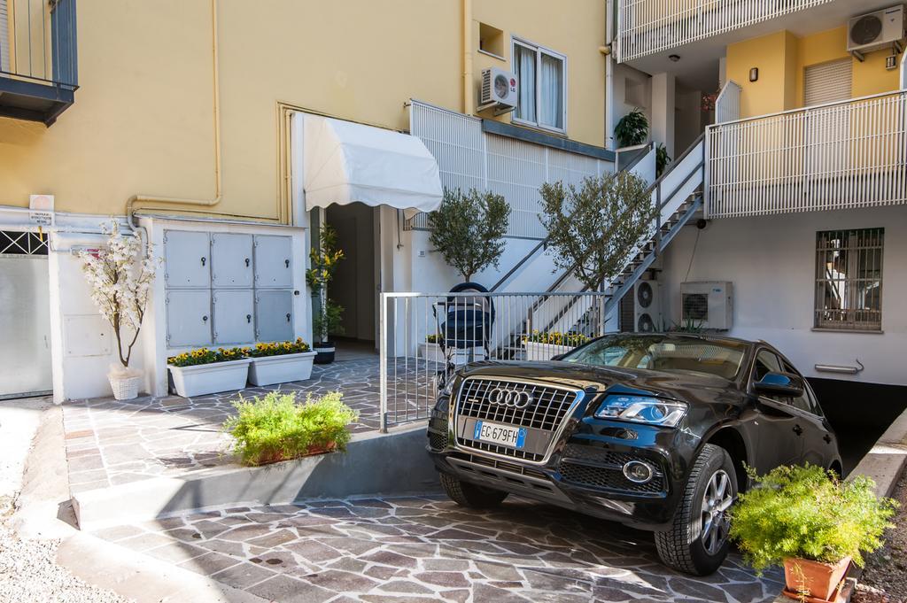 Residence Suisse Κατόλικα Εξωτερικό φωτογραφία